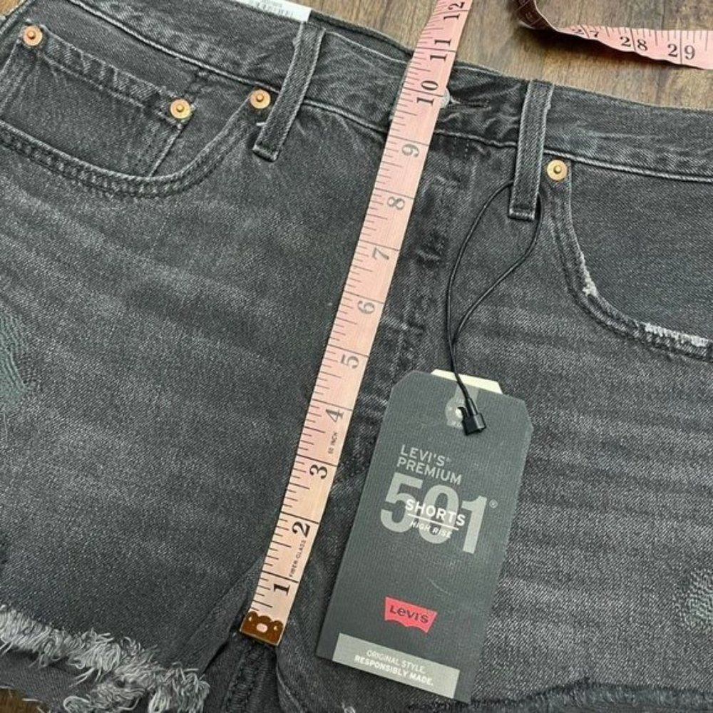 Levi's Premium | 501 Original High Rise Shorts - Picture 11 of 12